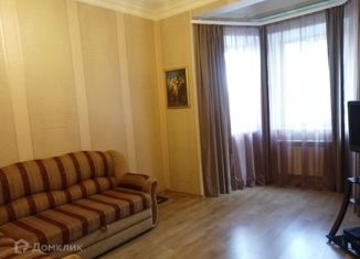 Продается 3-комнатная квартира, 64 м2, Суворов, проспект Мира, 47