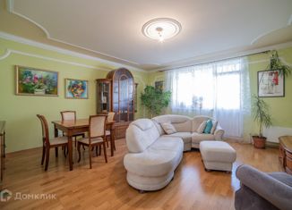 Продам трехкомнатную квартиру, 107 м2, Екатеринбург, улица Чапаева, 23, улица Чапаева