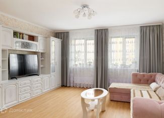 Продам 2-ком. квартиру, 67 м2, Татарстан, улица Лукина, 50