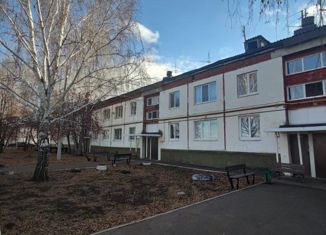 Продаю двухкомнатную квартиру, 50 м2, село Нижегородка, улица Кузнецовская поляна, 2