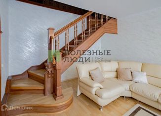 Продаю четырехкомнатную квартиру, 129.5 м2, Вологда, Ленинградская улица, 76А