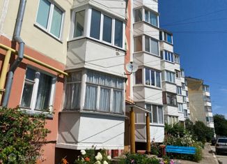 Двухкомнатная квартира на продажу, 60.3 м2, поселок Майский, улица Вавилова, 3