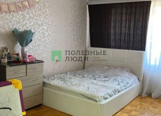 Продам 1-комнатную квартиру, 32 м2, Ижевск, улица 9 Января, 245А, жилой район Буммаш