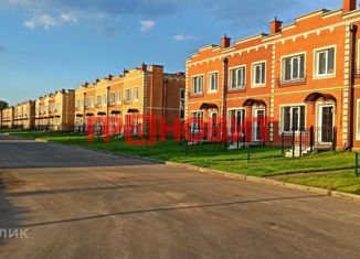 Продам таунхаус, 58 м2, село Новолуговое, 5-й квартал, 41/2/3