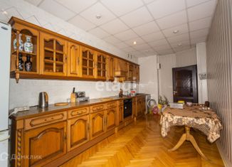 Сдается четырехкомнатная квартира, 170 м2, Ростов-на-Дону, проспект Королёва, 16А, Ворошиловский район