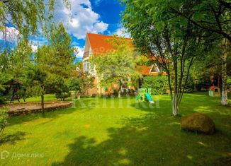 Сдаю дом, 300 м2, село Петрово-Дальнее, Фонтанная площадь