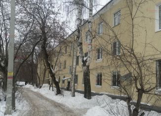 Продается 1-комнатная квартира, 32 м2, Екатеринбург, улица 40-летия Октября, 69, улица 40-летия Октября