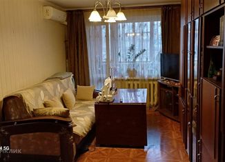 Продается 2-комнатная квартира, 45 м2, Самара, улица Челюскинцев, 23, метро Алабинская