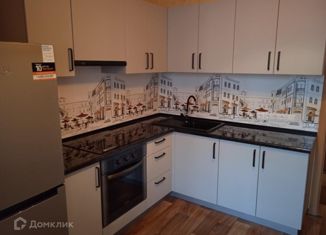 Сдается в аренду 1-комнатная квартира, 33 м2, Воронежская область, улица Федора Тютчева, 97