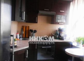 Сдается в аренду трехкомнатная квартира, 60 м2, Москва, Кленовый бульвар, 5, Кленовый бульвар