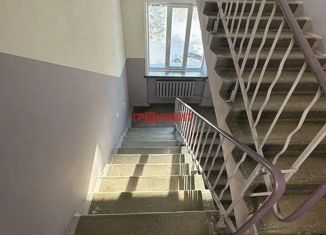 Продается четырехкомнатная квартира, 92 м2, Новосибирск, Депутатская улица, 26, метро Площадь Ленина