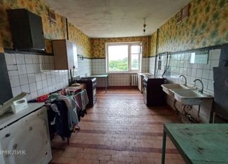 Продаю комнату, 378.9 м2, Узловая, Заводская улица, 13