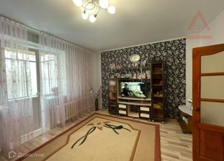 Продается трехкомнатная квартира, 77 м2, Челябинская область, улица Карла Маркса, 5