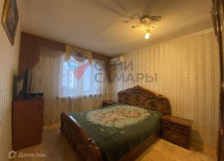 Продам трехкомнатную квартиру, 73 м2, Самара, Революционная улица, 135, метро Гагаринская
