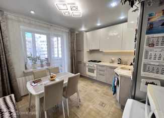 Продается двухкомнатная квартира, 62.3 м2, Ярославль, улица Академика Колмогорова, 14, жилой район Сокол