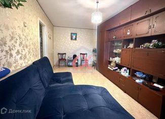 Продам 2-ком. квартиру, 44 м2, Кемеровская область, проспект Ленина, 124