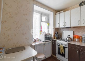 Продается двухкомнатная квартира, 43.7 м2, Вологодская область, улица Гоголя, 15Б