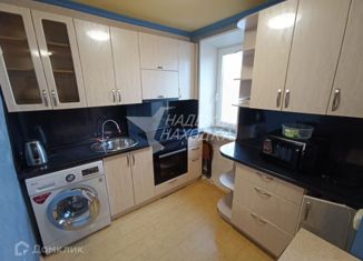 Сдаю в аренду 2-ком. квартиру, 43 м2, Находка, Находкинский проспект, 94