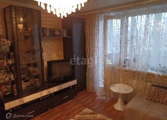 Продается трехкомнатная квартира, 63.5 м2, Энгельс, микрорайон Энгельс-1, 77