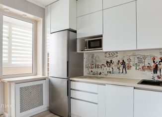 Продажа 2-комнатной квартиры, 55.7 м2, посёлок Берёзовый, Декоративная улица, 5/1