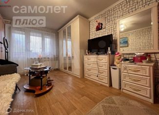 Продаю 1-комнатную квартиру, 35 м2, Альметьевск, улица Гафиатуллина, 51А