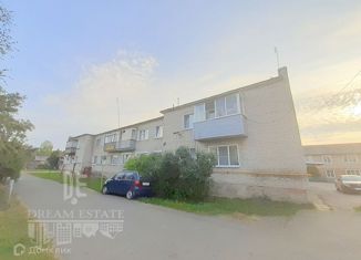 Продам 3-ком. квартиру, 64 м2, посёлок Рощино, Лесная улица, 5