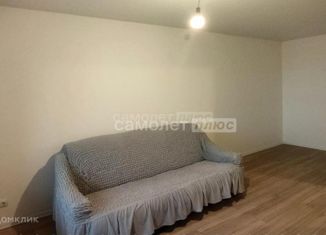 Сдам в аренду 1-ком. квартиру, 42 м2, Калуга, улица 65 лет Победы, 6, ЖК Лесной