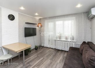 Продается двухкомнатная квартира, 48.8 м2, Тюменская область, улица Валерии Гнаровской, 10к1