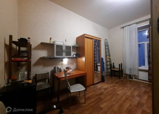 Сдается комната, 200 м2, Санкт-Петербург, 12-я линия Васильевского острова, 21, Василеостровский район