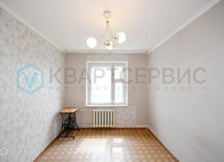 Продается двухкомнатная квартира, 43.8 м2, Омск, улица Романенко, 4
