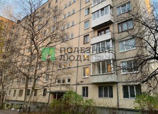 Сдам в аренду комнату, 71 м2, Санкт-Петербург, улица Кржижановского, 15, муниципальный округ Правобережный