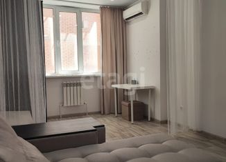 Сдается 2-ком. квартира, 40 м2, Батайск, улица Максима Горького, 111к2