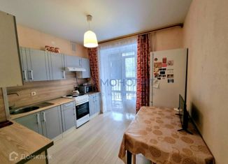 Продается 2-комнатная квартира, 48.3 м2, деревня Царёво, улица Петра Гаврилова