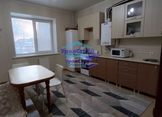 Продажа 1-ком. квартиры, 45 м2, Октябрьский, улица Космонавтов, 32/2с1