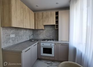 Продаю 2-ком. квартиру, 43 м2, Ставрополь, улица Михаила Морозова, 66А, микрорайон № 1