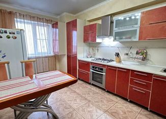Продажа 2-комнатной квартиры, 70 м2, Пятигорск, улица Людкевича, 9к3