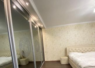 Продаю 2-комнатную квартиру, 54 м2, Краснодар, улица Красных Партизан, 1/4к8, микрорайон Светлоград