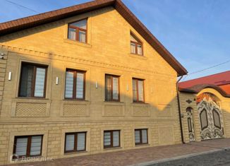 Продается дом, 550 м2, посёлок городского типа Заводской, Дальняя улица, 123