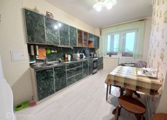 Продажа четырехкомнатной квартиры, 89.8 м2, село Осиново, улица Гайсина, 6