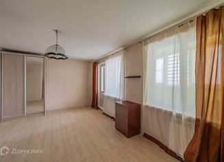 Продается 1-комнатная квартира, 34.6 м2, Екатеринбург, улица Серова, 25, метро Чкаловская