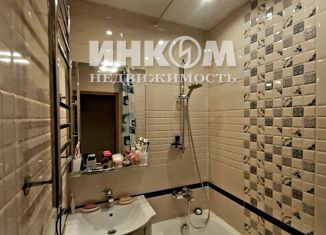 Продажа двухкомнатной квартиры, 43.3 м2, Москва, улица 26 Бакинских Комиссаров, 1к2, район Тропарёво-Никулино