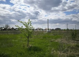 Продаю участок, 6 сот., коттеджный поселок Ласточки, Центральная улица