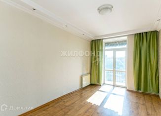 Продается 2-ком. квартира, 56.5 м2, посёлок Центральный, улица Строителей, 25