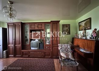 Продаю 2-комнатную квартиру, 47 м2, Иваново, улица Колесанова, 2