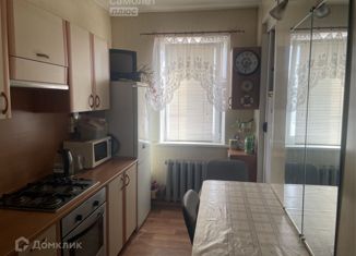 Трехкомнатная квартира на продажу, 63.5 м2, Астраханская область, улица Михаила Луконина, 4