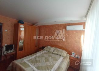 Продам 3-ком. квартиру, 64 м2, Ставрополь, Биологическая улица, 6, микрорайон № 10