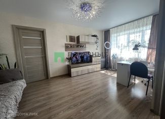 Продается 2-комнатная квартира, 40 м2, Камбарка, Северная улица, 27