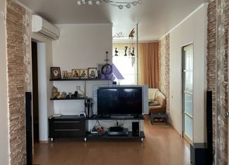 Продаю трехкомнатную квартиру, 65.2 м2, Волгодонск, Западный переулок, 2