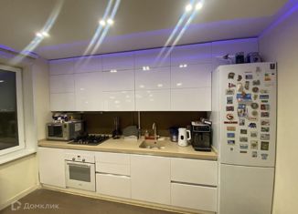 Продаю однокомнатную квартиру, 33 м2, Москва, улица Константина Федина, 1к2, улица Константина Федина