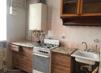 Продается 2-ком. квартира, 45 м2, Крым, улица Героев, 6